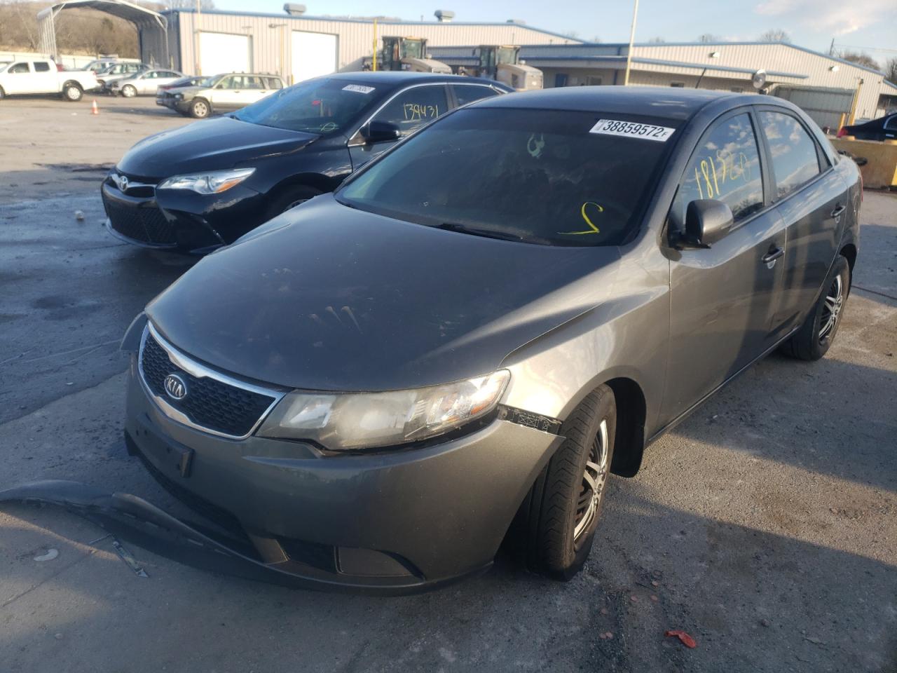 Photo 2 from auction – 2013 KIA FORTE EX with VIN KNAFU4A22D5728625