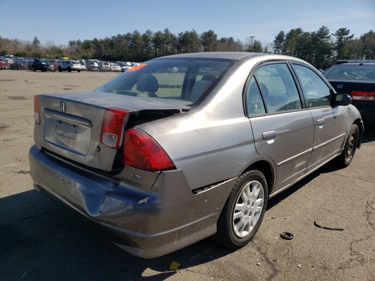 Photo 4 from auction – 2004 HONDA CIVIC LX with VIN 2HGES16524H533656