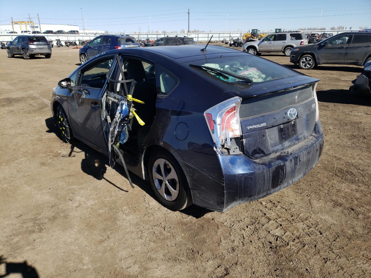 Photo 3 from auction – 2013 TOYOTA PRIUS with VIN JTDKN3DU6D1712795
