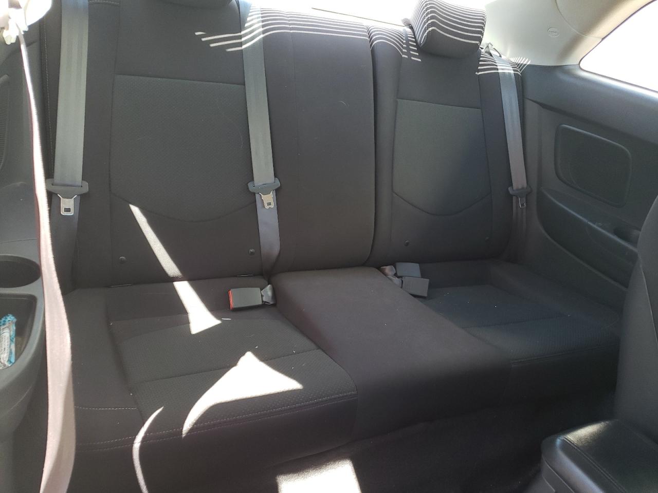 Photo 6 from auction – 2010 KIA FORTE EX with VIN KNAFU6A20A5182723