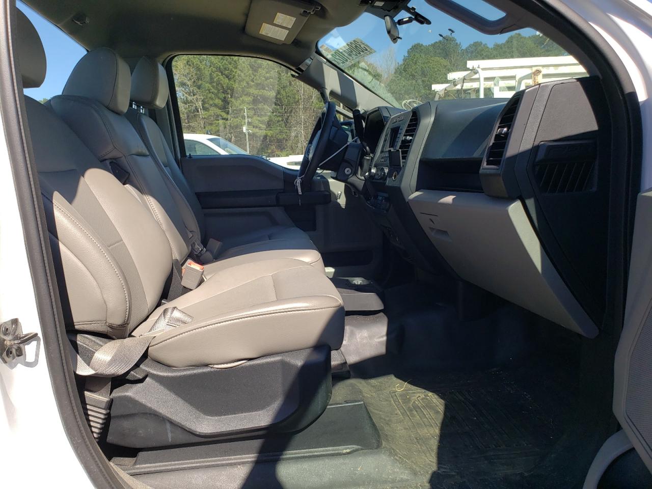 Photo 5 from auction – 2019 FORD F150 with VIN 1FTMF1CB9KFA05801