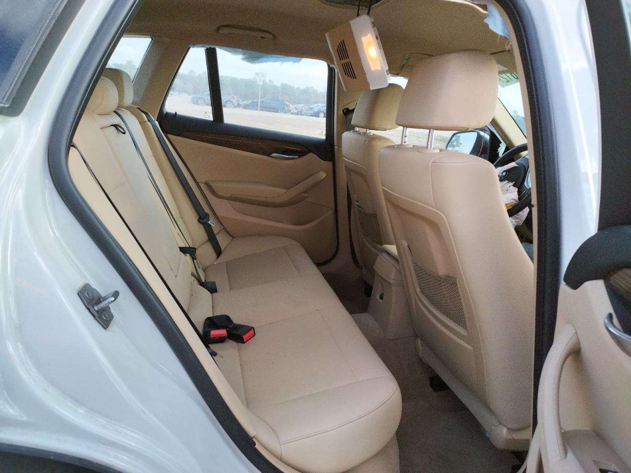 Photo 6 from auction – 2014 BMW X1 SDRIVE2 with VIN WBAVM1C56EVW52474