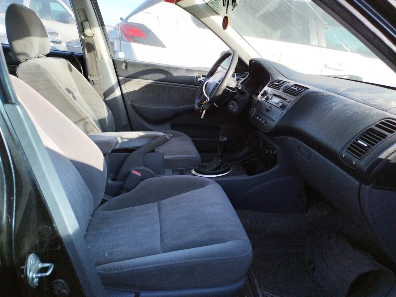 Photo 5 from auction – 2004 HONDA CIVIC LX with VIN 2HGES15534H586710