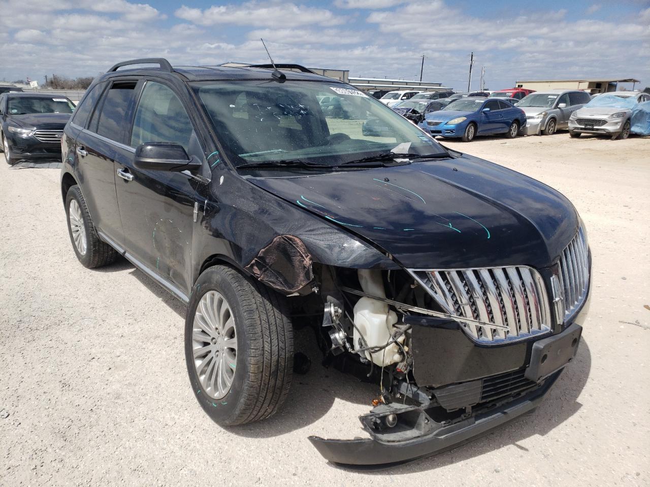 LINCOLN MKX 2013 with VIN 2LMDJ6JK0DBL43140 - Photo from auction