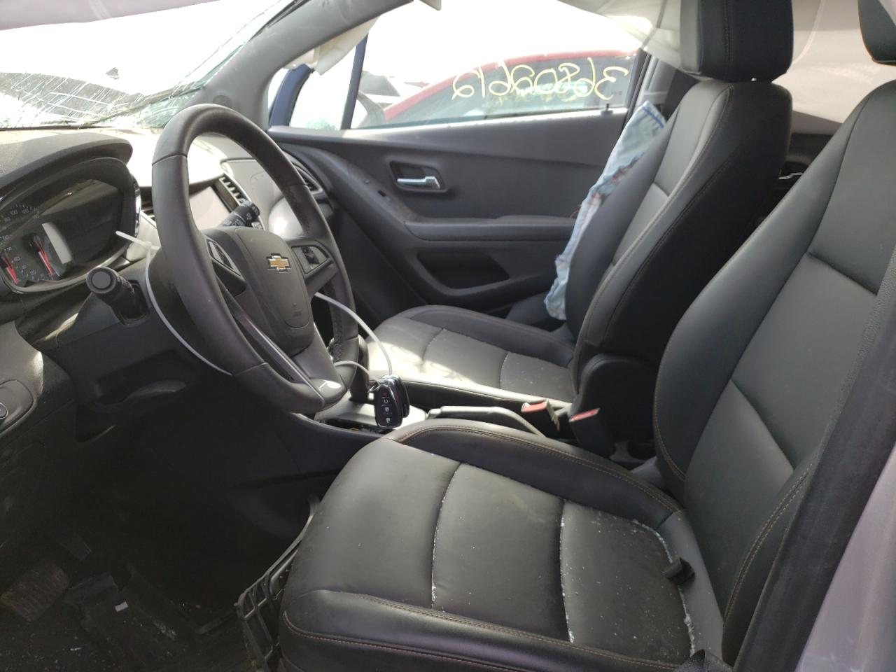 Photo 5 from auction – 2021 CHEVROLET TRAX 1LT with VIN KL7CJPSBXMB351703