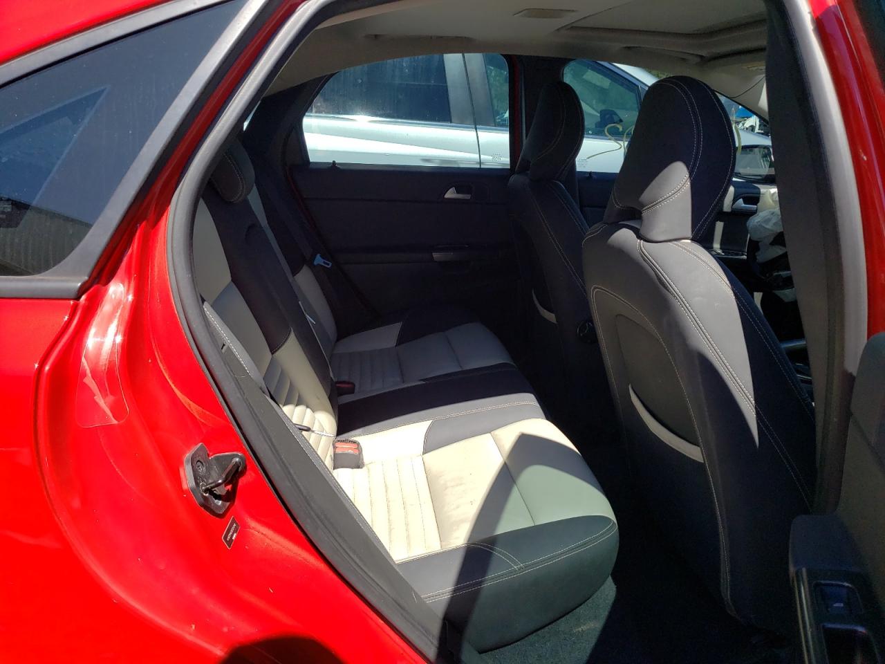 Photo 6 from auction – 2011 VOLVO S40 T5 with VIN YV1672MS3B2534348