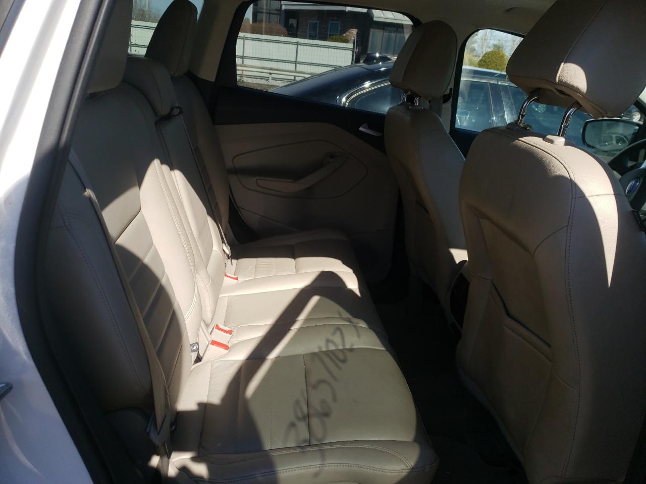 Photo 6 from auction – 2016 FORD ESCAPE TIT with VIN 1FMCU9J92GUA88163