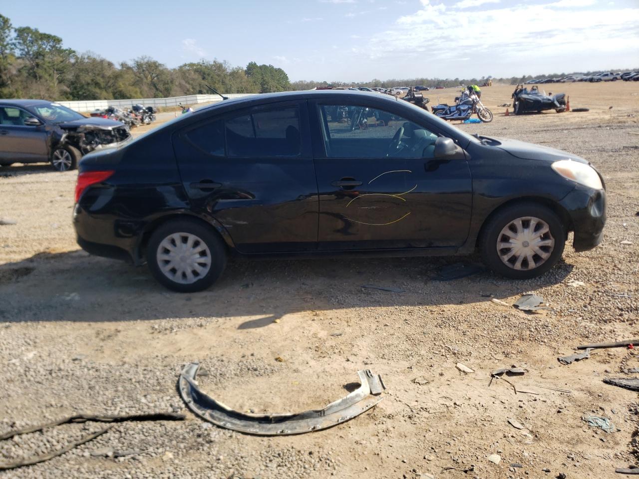 Photo 9 from auction – 2012 NISSAN VERSA S with VIN 3N1CN7AP7CL835641