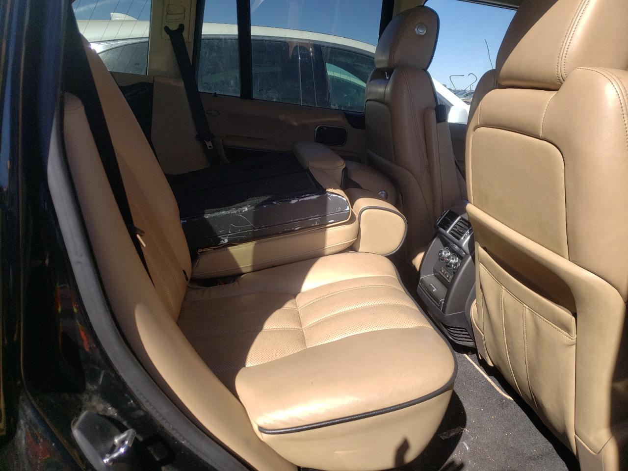 Photo 6 from auction – 2011 LAND ROVER RANGE ROVE with VIN SALMF1E44BA347077