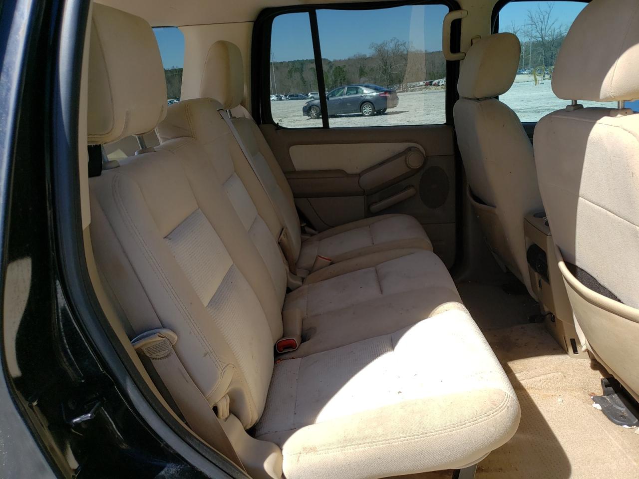 Photo 6 from auction – 2007 FORD EXPLORER X with VIN 1FMEU63E97UA91854