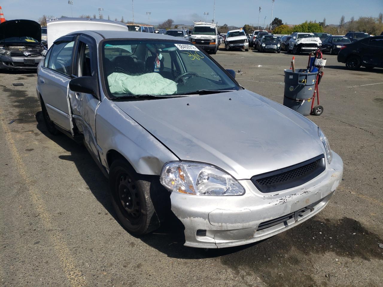 HONDA CIVIC BASE 2000 with VIN 2HGEJ6616YH598366 - Photo from auction