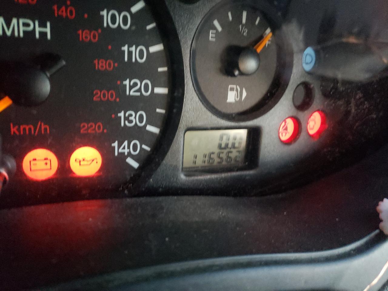 Photo 8 from auction – 2003 FORD FOCUS SE with VIN 1FAFP36363W265800