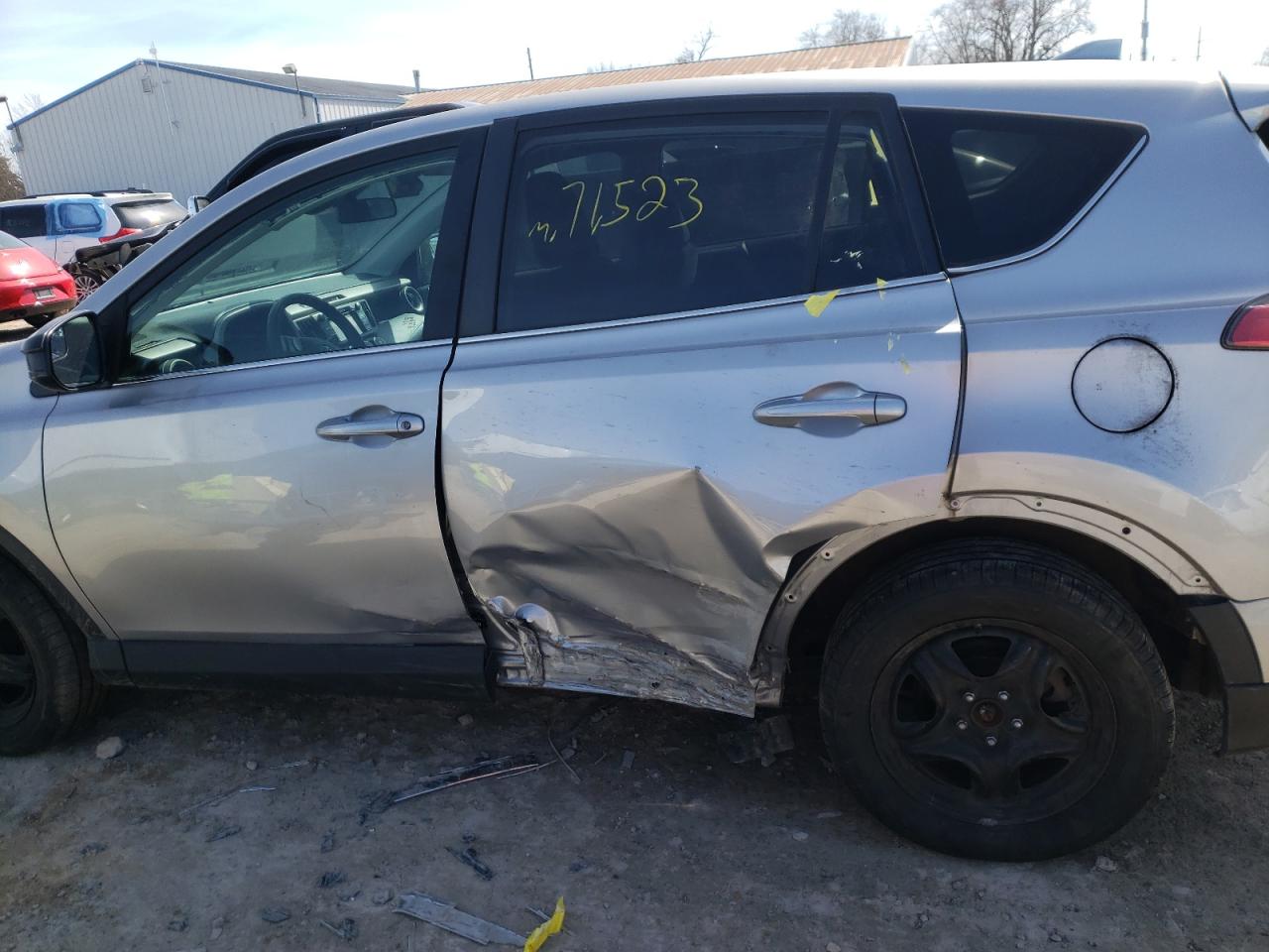 Photo 9 from auction – 2017 TOYOTA RAV4 LE with VIN 2T3BFREV1HW627202