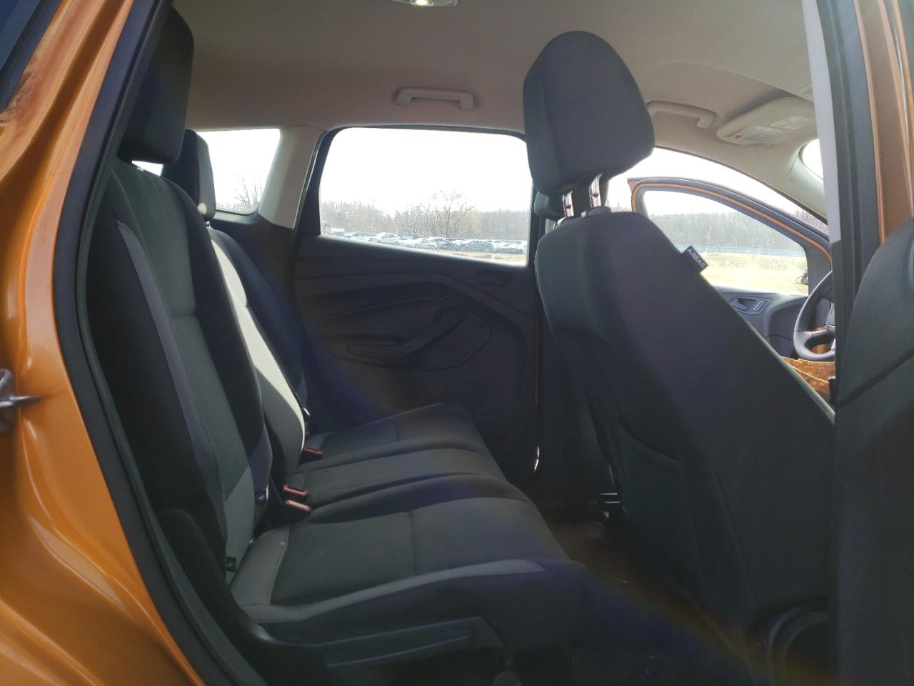 Photo 6 from auction – 2016 FORD ESCAPE S with VIN 1FMCU0F70GUA50983