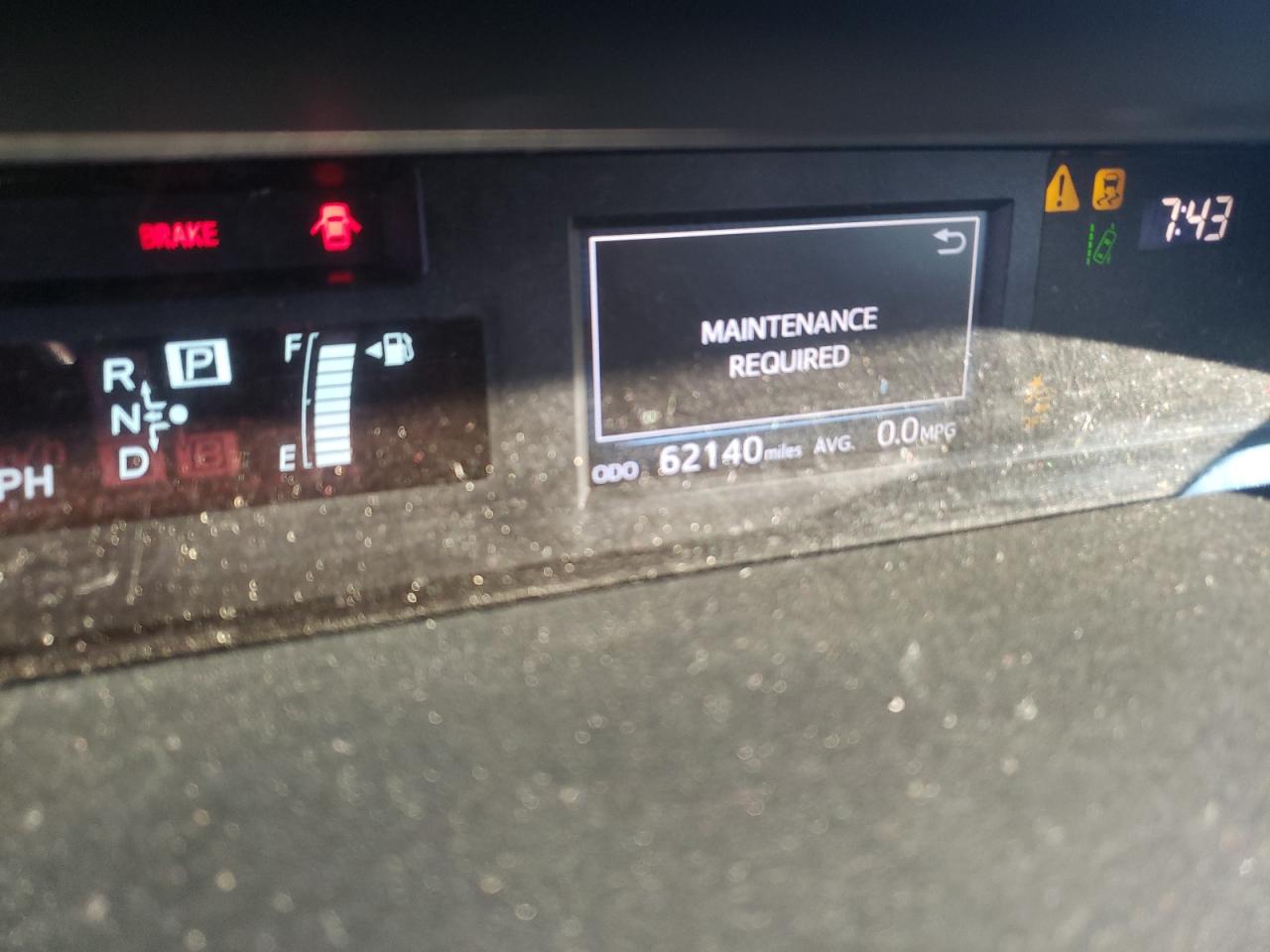 Photo 8 from auction – 2017 TOYOTA PRIUS V with VIN JTDZN3EU8HJ062029