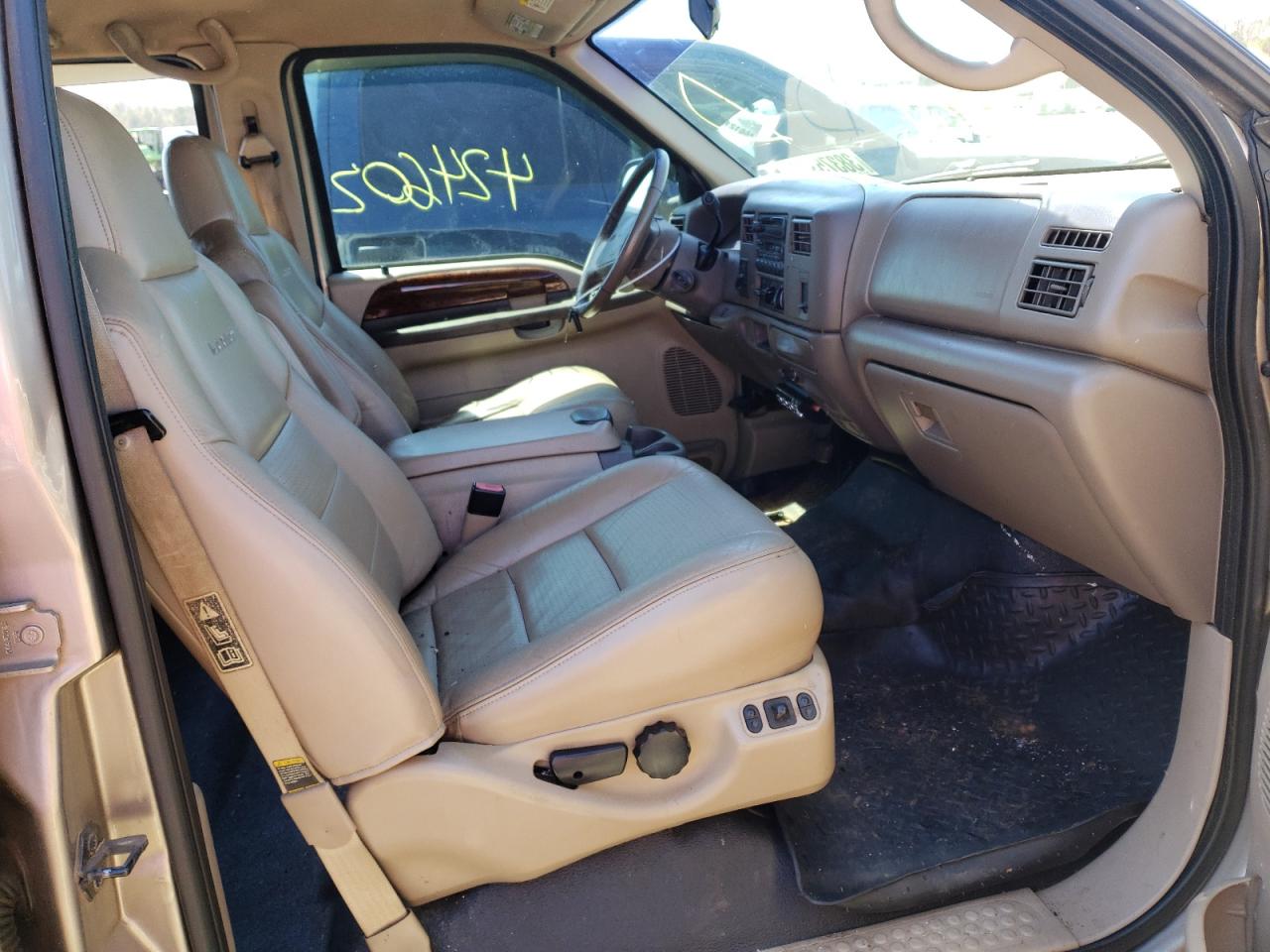 Photo 5 from auction – 2002 FORD F250 SUPER with VIN 1FTNW21F42EC43450