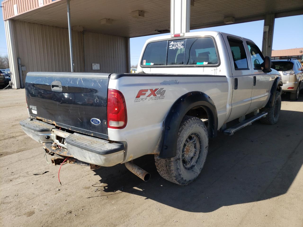 Photo 4 from auction – 2005 FORD F250 SUPER with VIN 1FTSW21P35EA28304