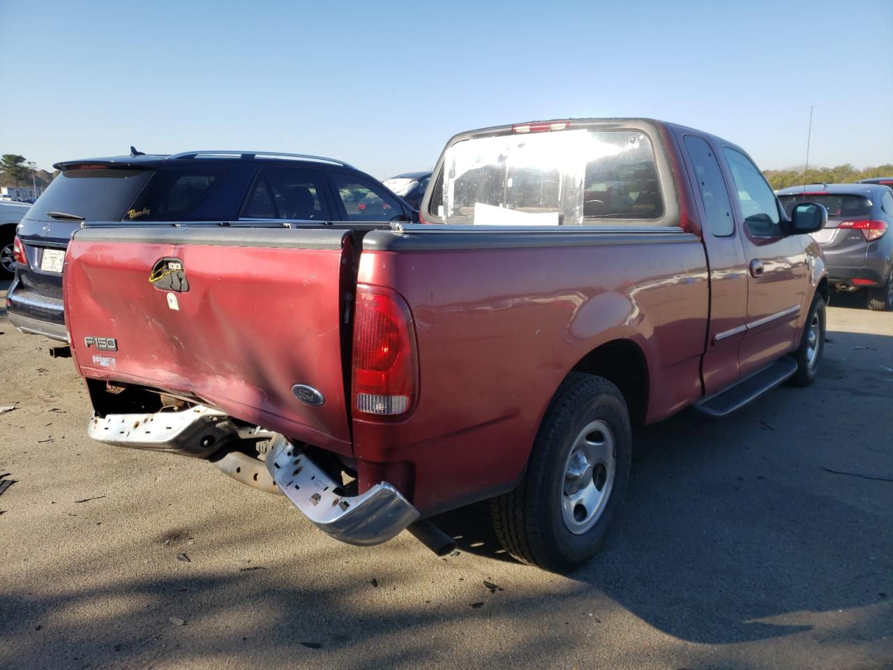 Photo 4 from auction – 2000 FORD F150 with VIN 1FTRX17W2YNC38269