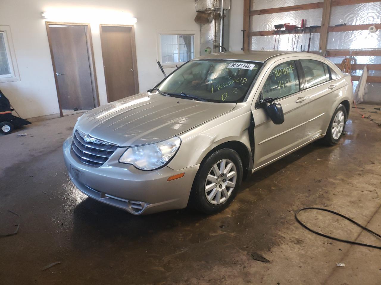 Photo 2 from auction – 2008 CHRYSLER SEBRING LX with VIN 1C3LC46K68N186070