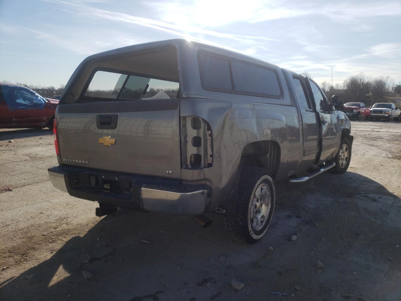 Photo 4 from auction – 2013 CHEVROLET 1500 with VIN 1GCRCSE04DZ221525
