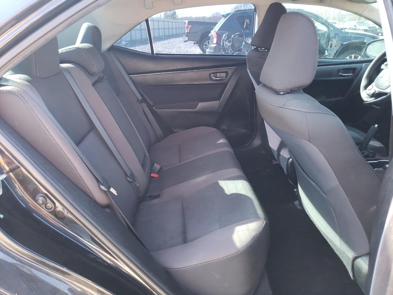 Photo 6 from auction – 2018 TOYOTA COROLLA L with VIN 5YFBURHE4JP815536