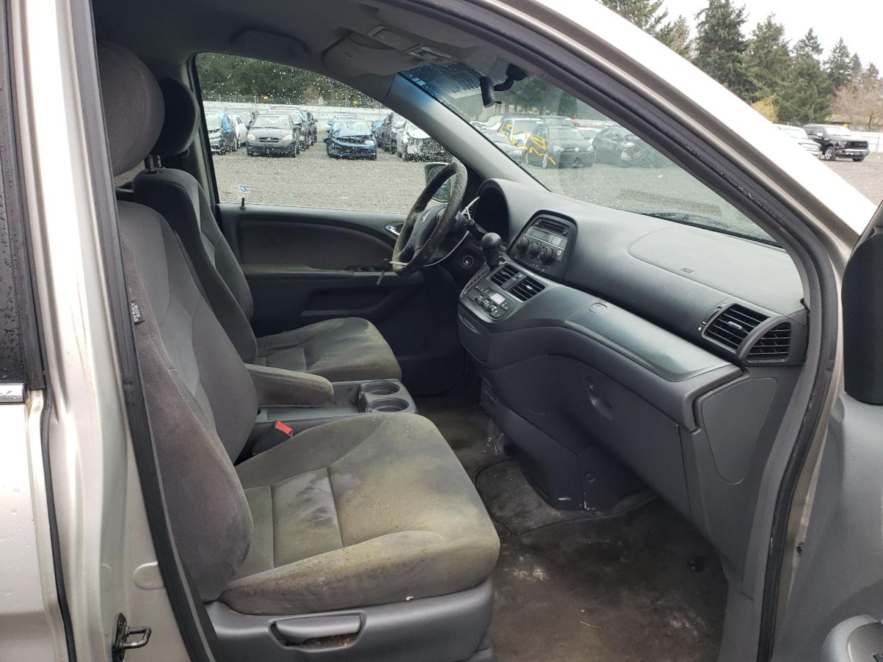 Photo 5 from auction – 2005 HONDA ODYSSEY EX with VIN 5FNRL38435B008769