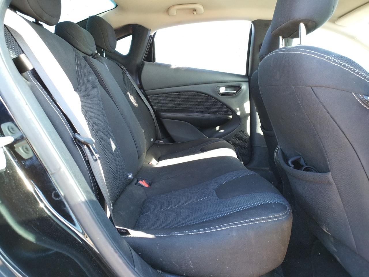 Photo 6 from auction – 2016 DODGE DART SXT with VIN 1C3CDFBB4GD623678