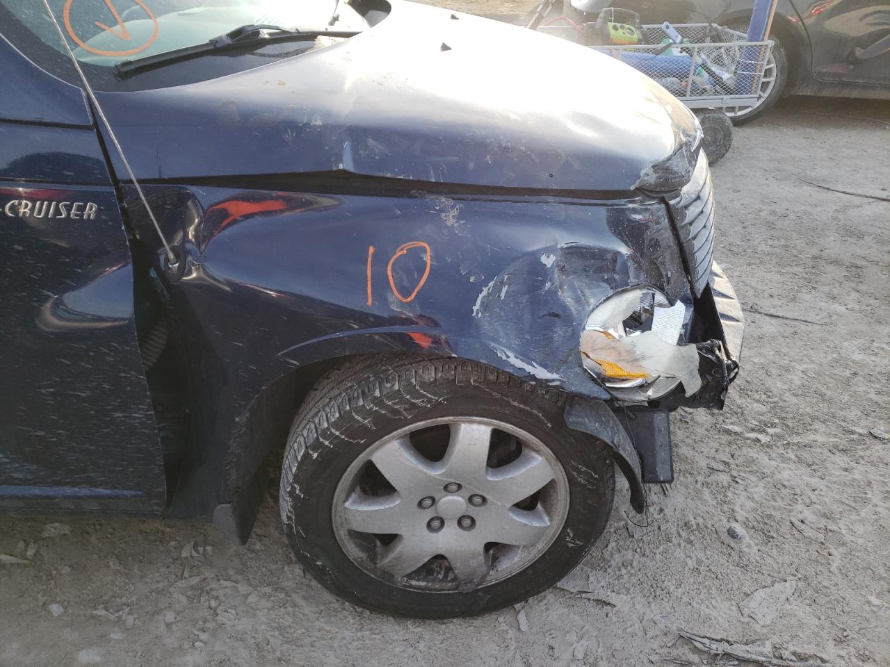 Photo 9 from auction – 2005 CHRYSLER PT CRUISER with VIN 3C3EY55E35T327667