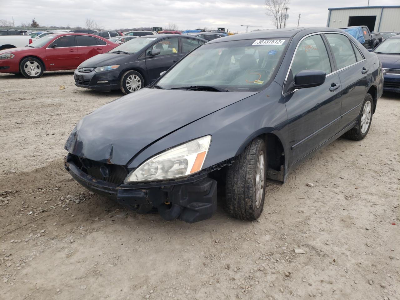 Photo 2 from auction – 2006 HONDA ACCORD with VIN JHMCM56876C005360