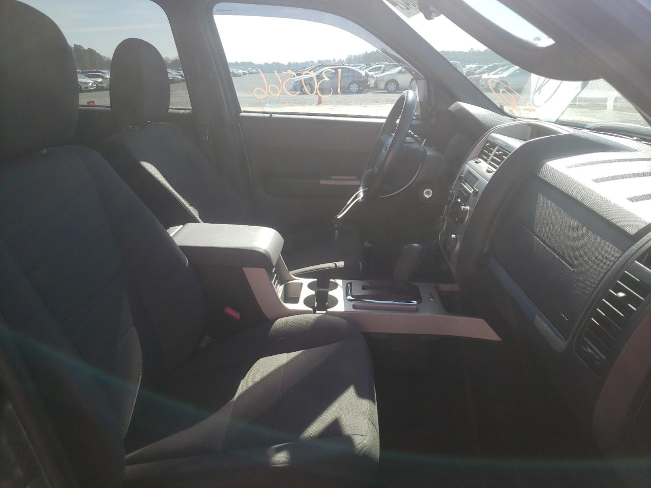 Foto 5 de la subasta – 2010 FORD ESCAPE XLT con VIN 1FMCU0D76AKD24550