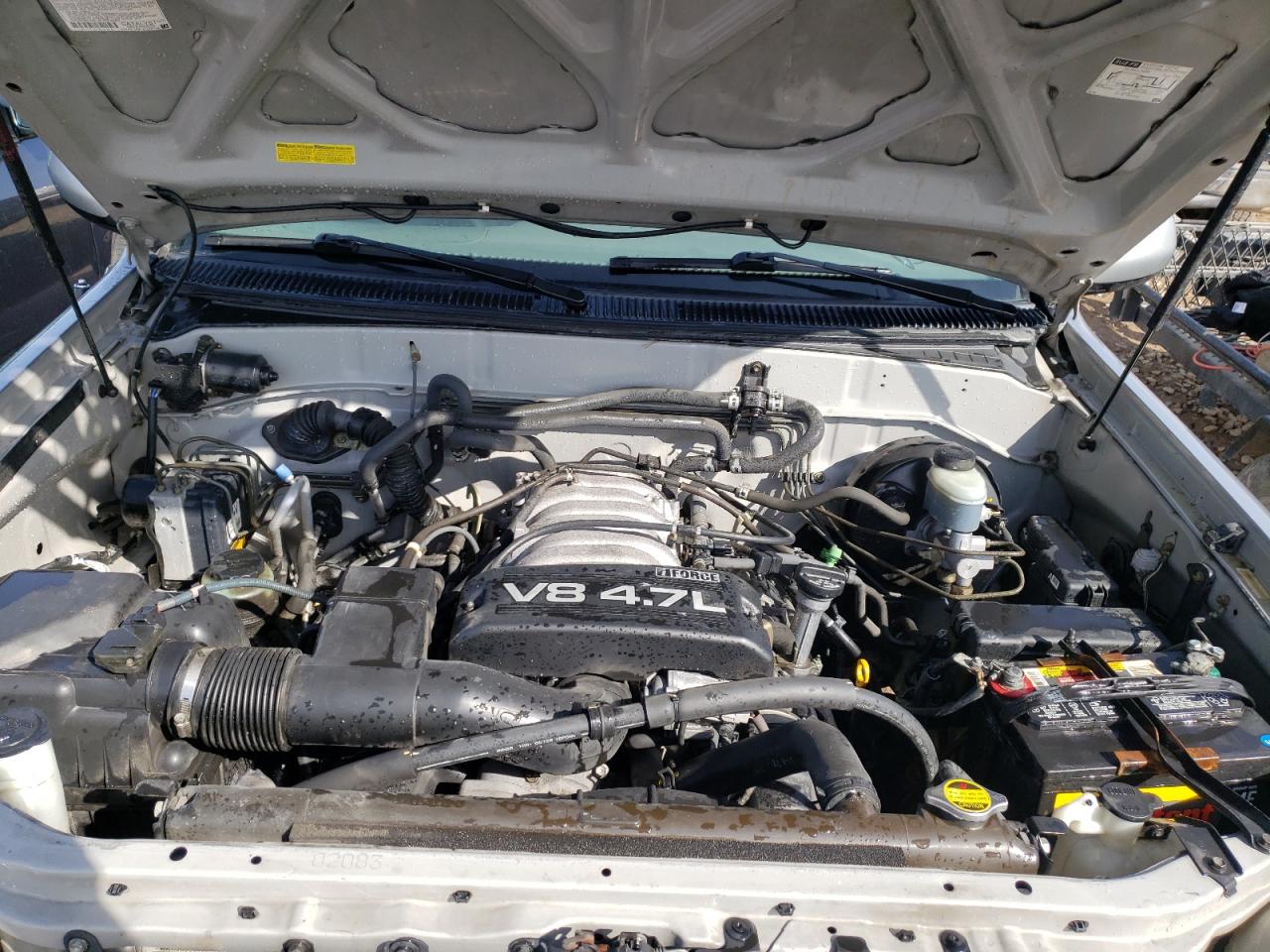 Photo 7 from auction – 2002 TOYOTA SEQUOIA with VIN 5TDBT44A62S065932