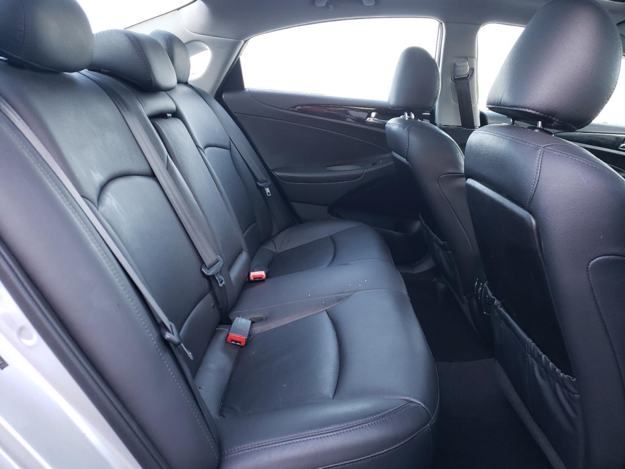 Photo 6 from auction – 2013 HYUNDAI SONATA SE with VIN 5NPEC4AC8DH646859