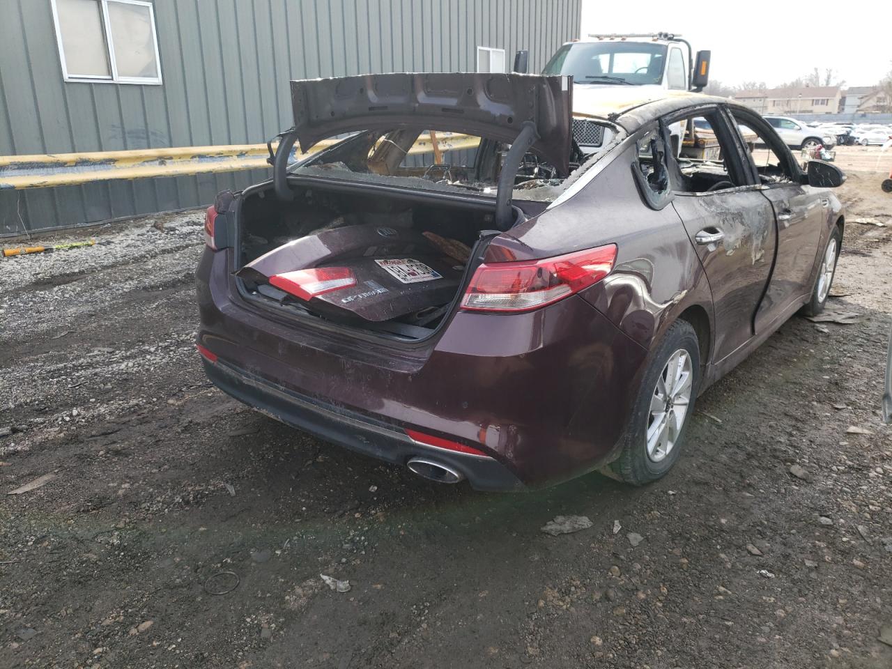 Photo 4 from auction – 2016 KIA OPTIMA LX with VIN 5XXGT4L37GG018569