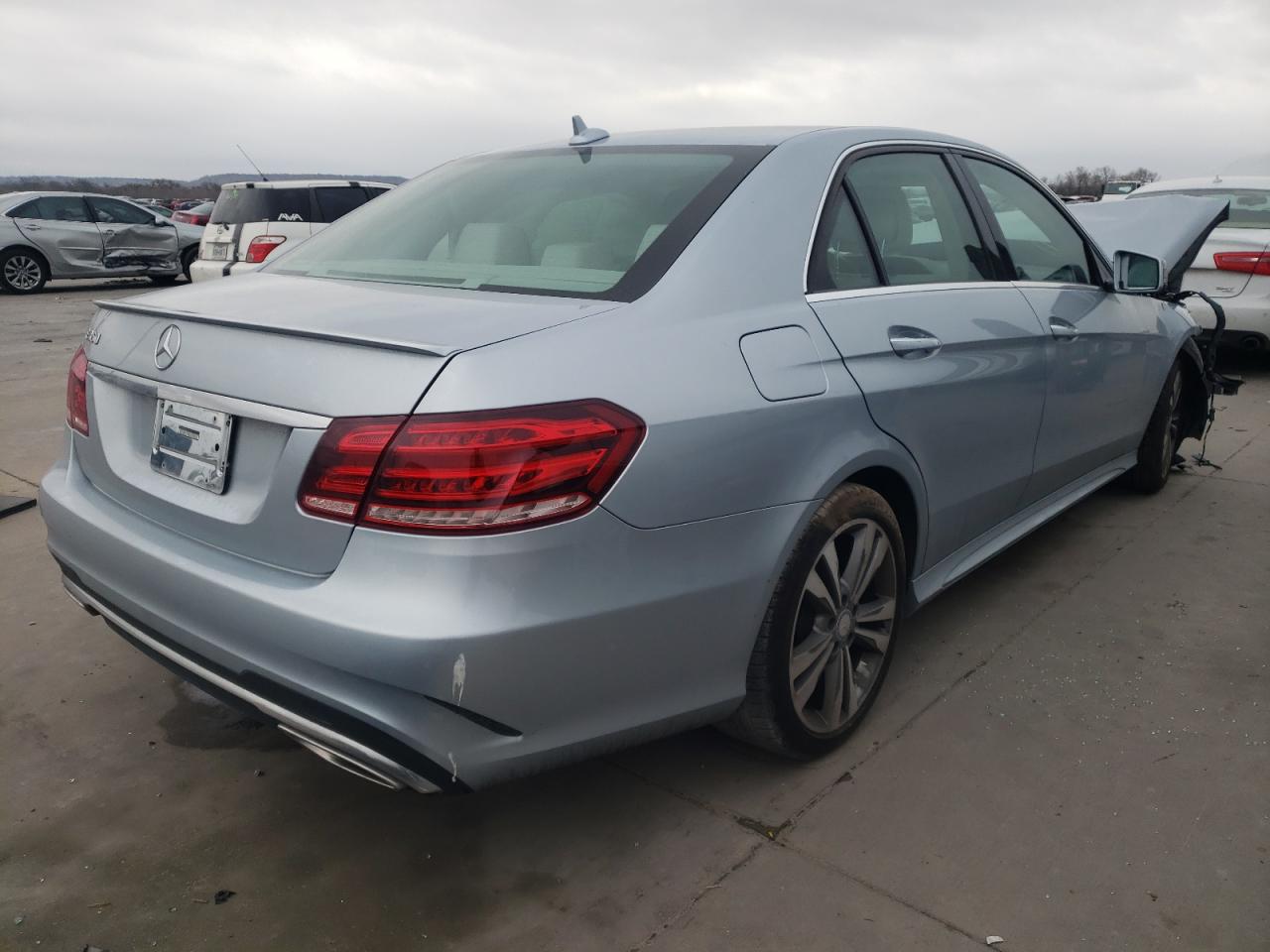 Photo 4 from auction – 2014 MERCEDES-BENZ E 350 with VIN WDDHF5KB5EA861629