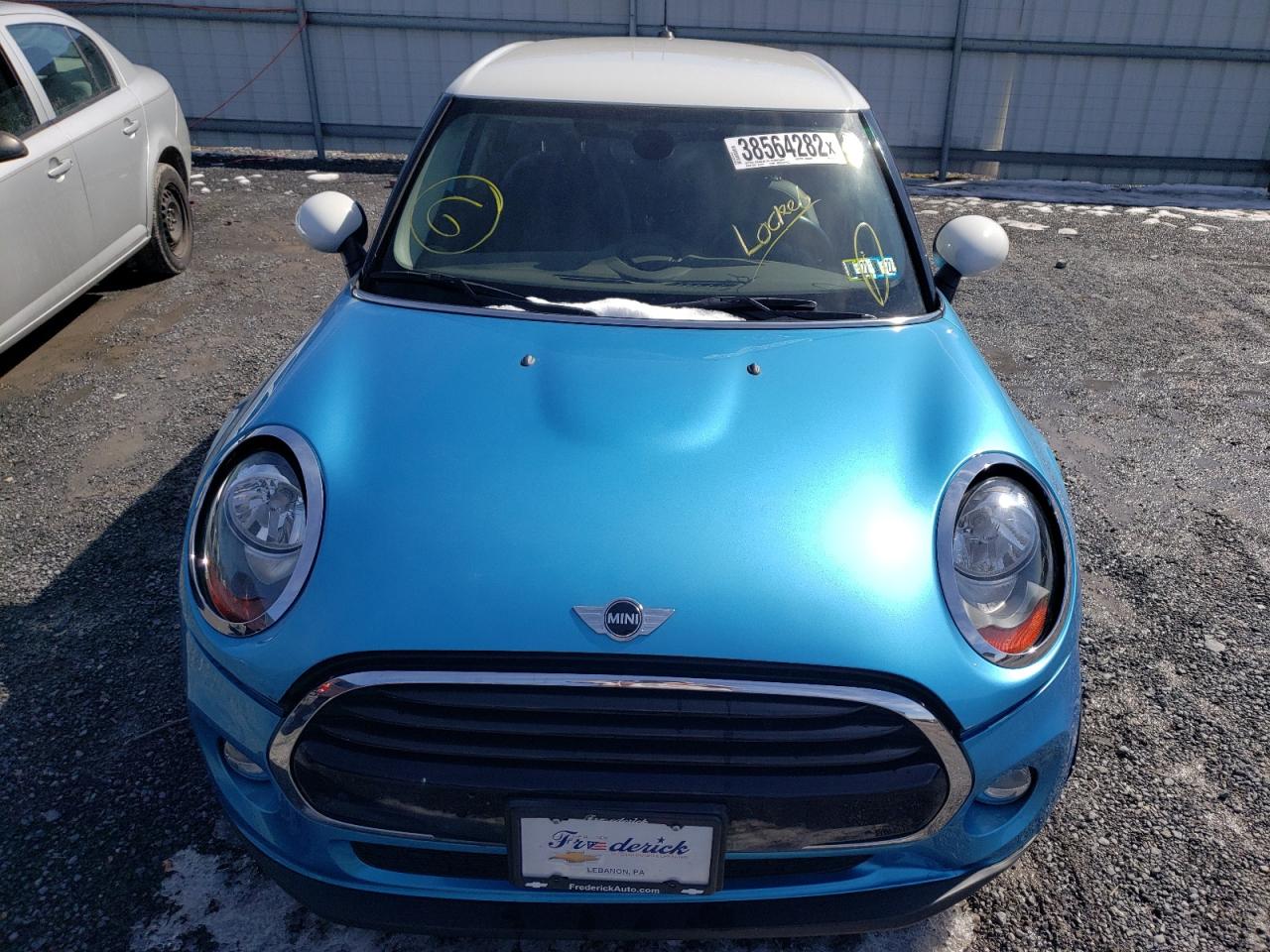 Photo 9 from auction – 2016 MINI COOPER with VIN WMWXU1C5XG2E16619