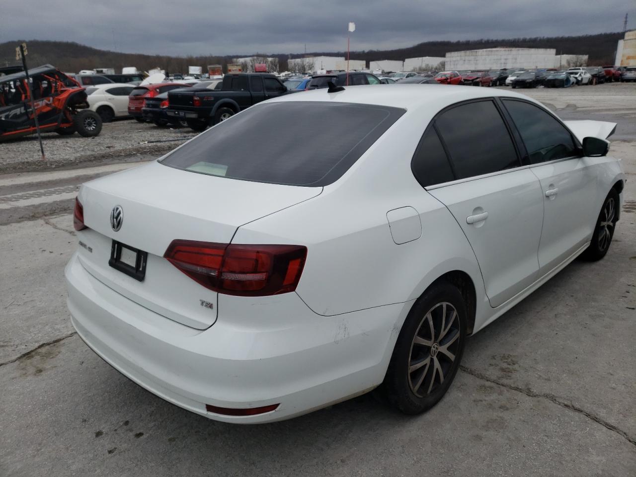 Photo 4 from auction – 2017 VOLKSWAGEN JETTA SE with VIN 3VWDB7AJ6HM277012