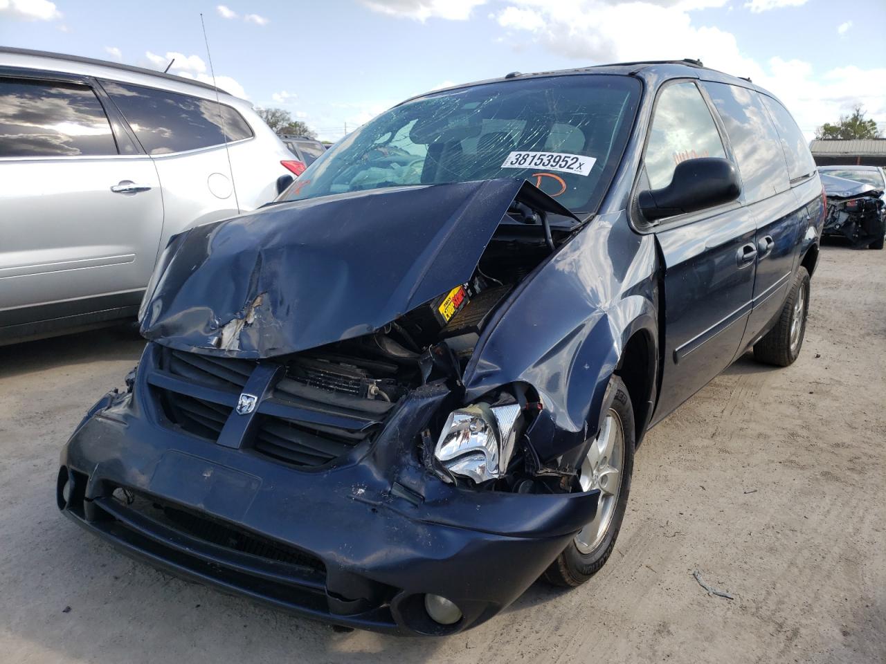 Photo 2 from auction – 2007 DODGE GRAND CARA with VIN 2D4GP44L67R149828