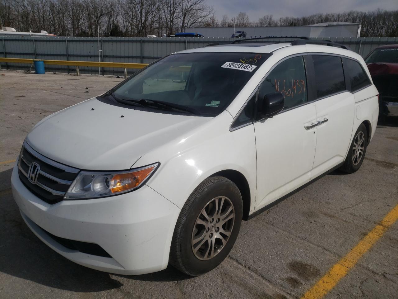 Photo 2 from auction – 2012 HONDA ODYSSEY EX with VIN 5FNRL5H62CB077088