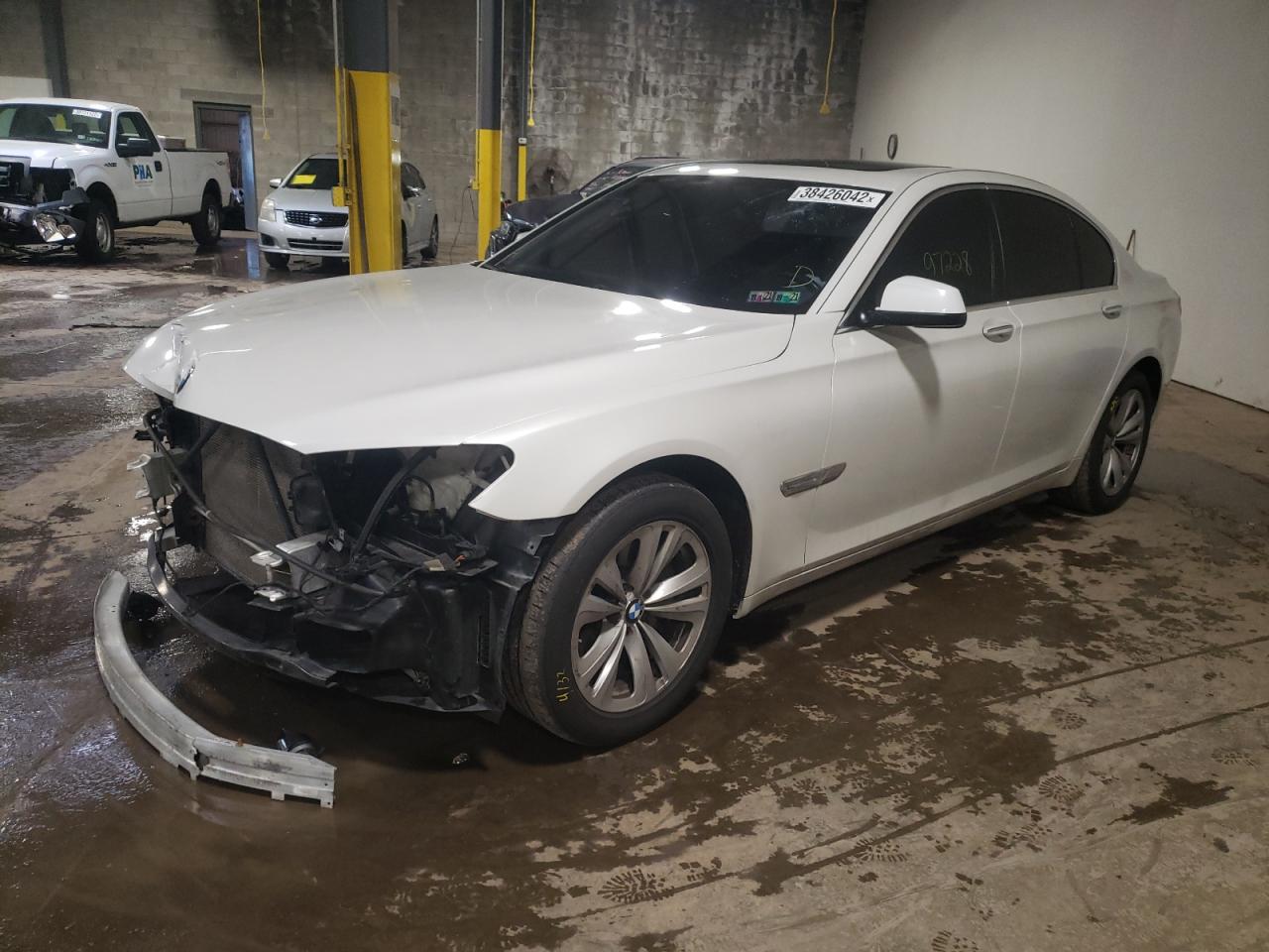Photo 2 from auction – 2012 BMW 740 I with VIN WBAKA4C59CC613450