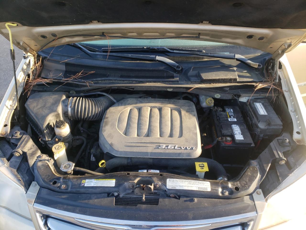 Photo 7 from auction – 2012 CHRYSLER TOWN & COU with VIN 2C4RC1BG9CR145384