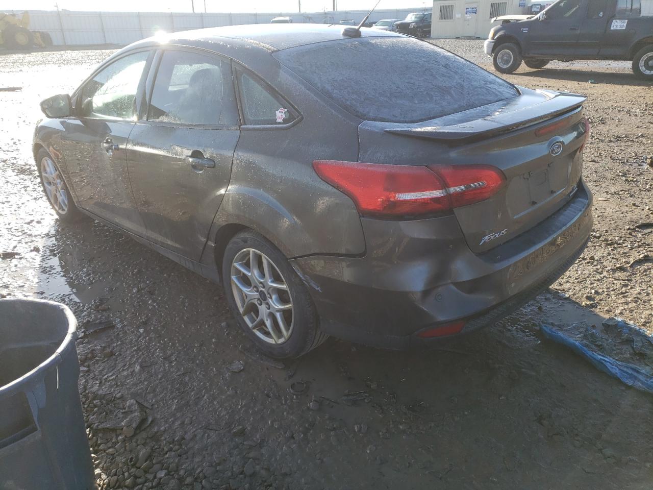Photo 3 from auction – 2015 FORD FOCUS SE with VIN 1FADP3F25FL232128