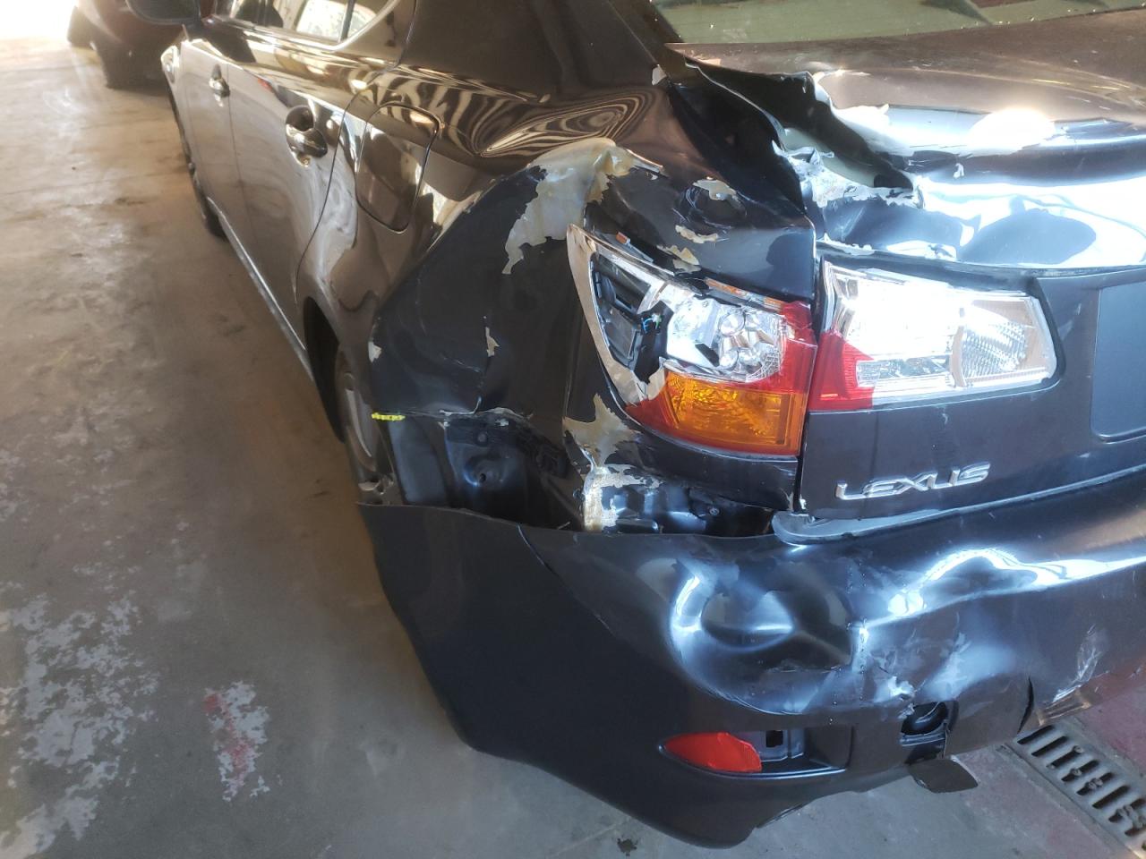 Photo 9 from auction – 2006 LEXUS IS 250 with VIN JTHCK262762007244