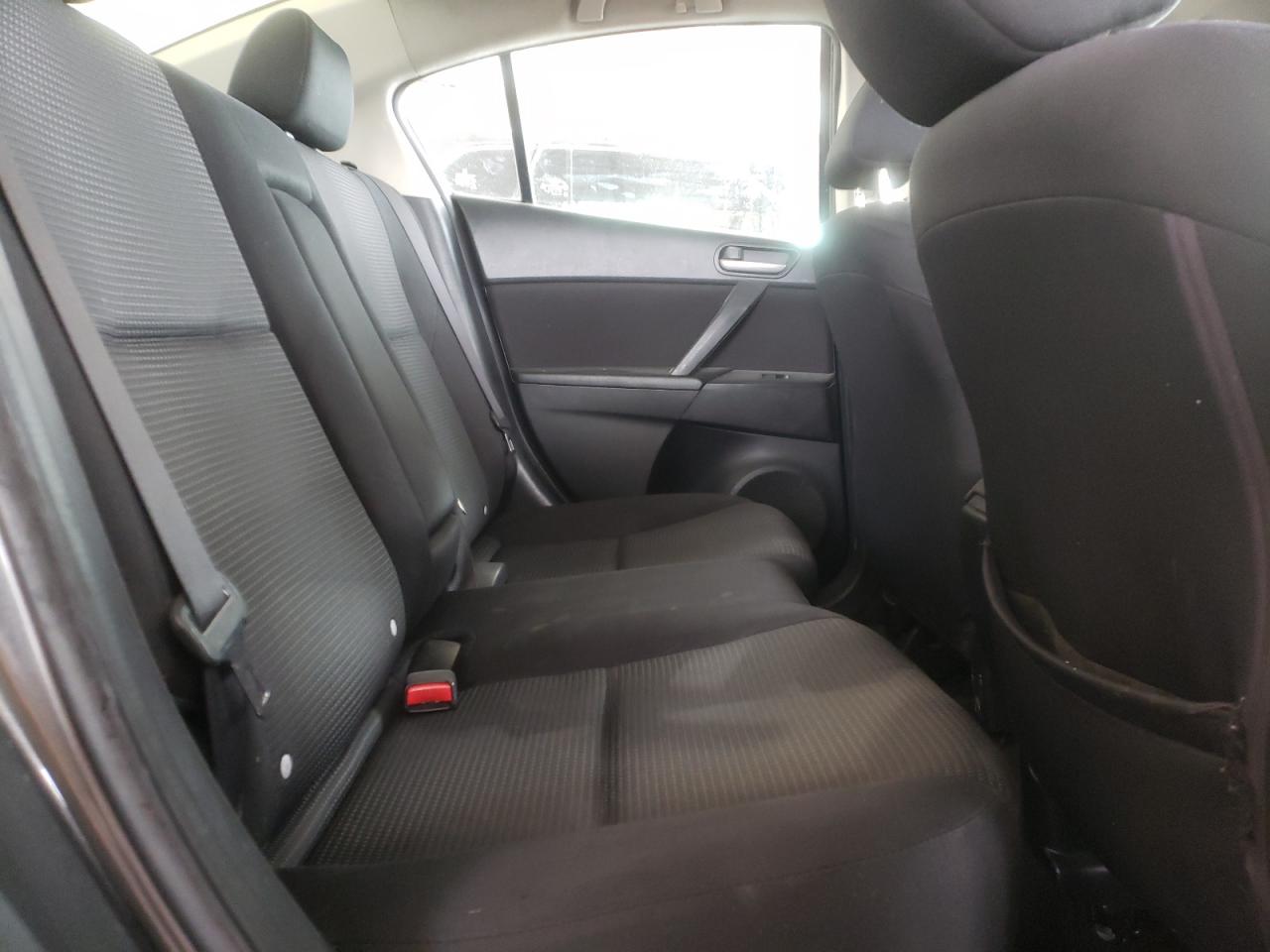 Photo 6 from auction – 2012 MAZDA 3 I with VIN JM1BL1V79C1653212