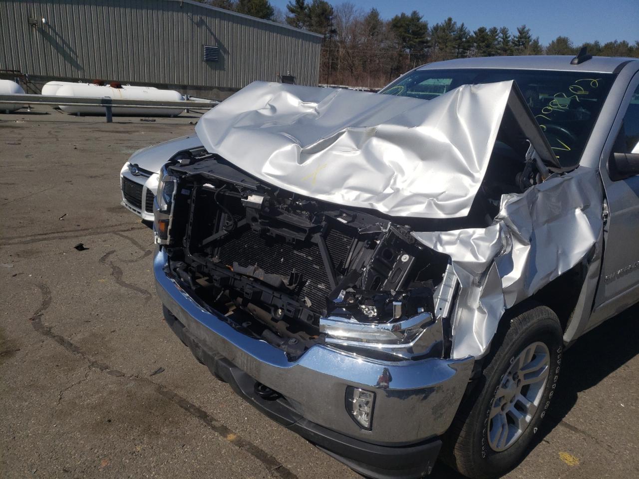 Photo 9 from auction – 2016 CHEVROLET SILVERADO with VIN 1GCVKREC2GZ419240