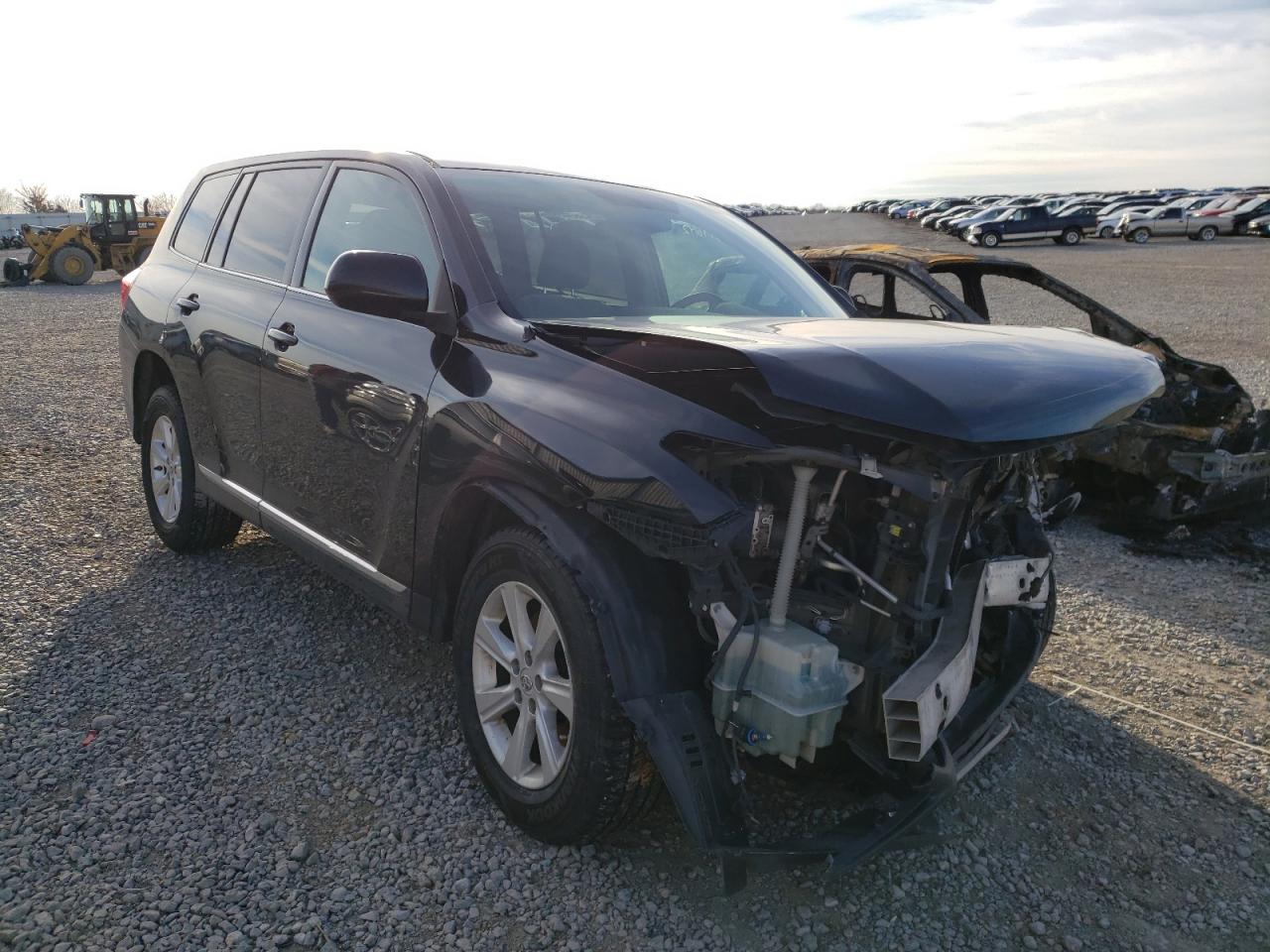 TOYOTA HIGHLANDER 2011 with VIN 5TDBK3EHXBS041724 - Photo from auction