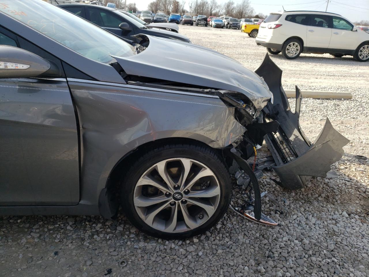 Photo 9 from auction – 2013 HYUNDAI SONATA SE with VIN 5NPEC4ABXDH656705