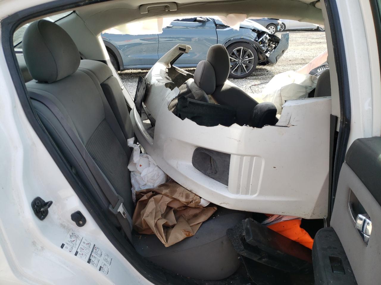 Photo 6 from auction – 2011 NISSAN SENTRA 2.0 with VIN 3N1AB6AP1BL714578