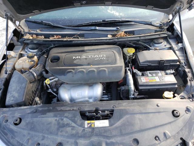 Photo 7 from auction – 2016 CHRYSLER 200 LIMITE with VIN 1C3CCCAB3GN152491