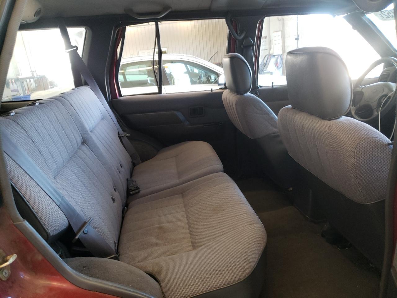 Photo 6 from auction – 1995 NISSAN PATHFINDER with VIN JN8HD17YXSW098435