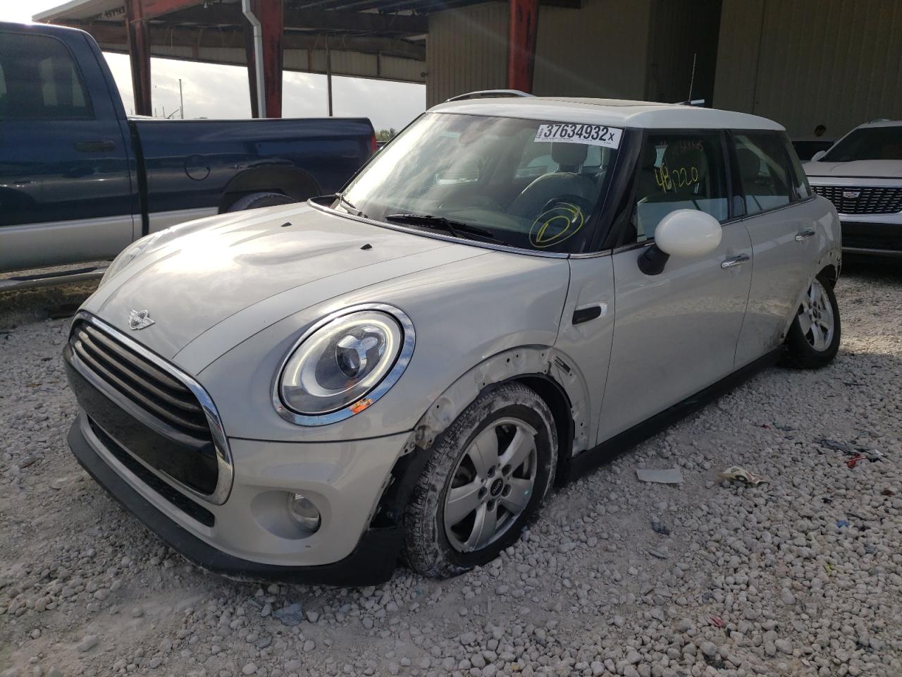Photo 2 from auction – 2018 MINI COOPER with VIN WMWXU1C55J2F80335
